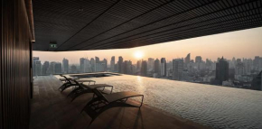 Golden 5-star condo